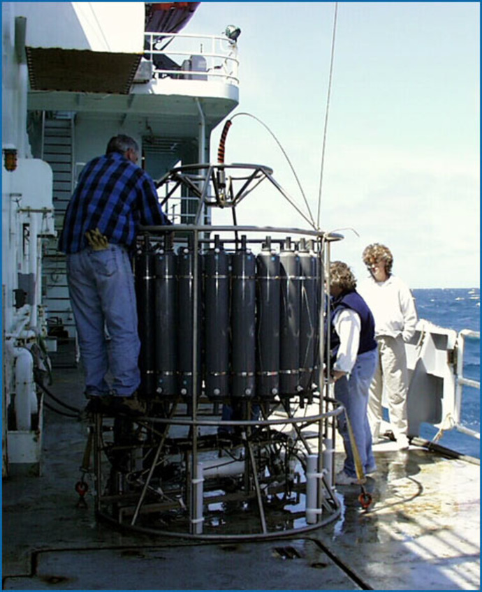 CTD on deck of the RV Thompson