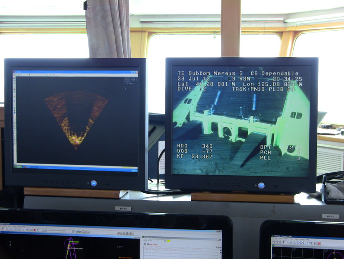 Screen Monitors on Bridge
