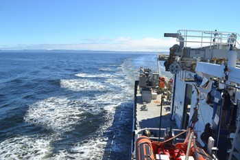 The RV Revelle Steaming Westward
